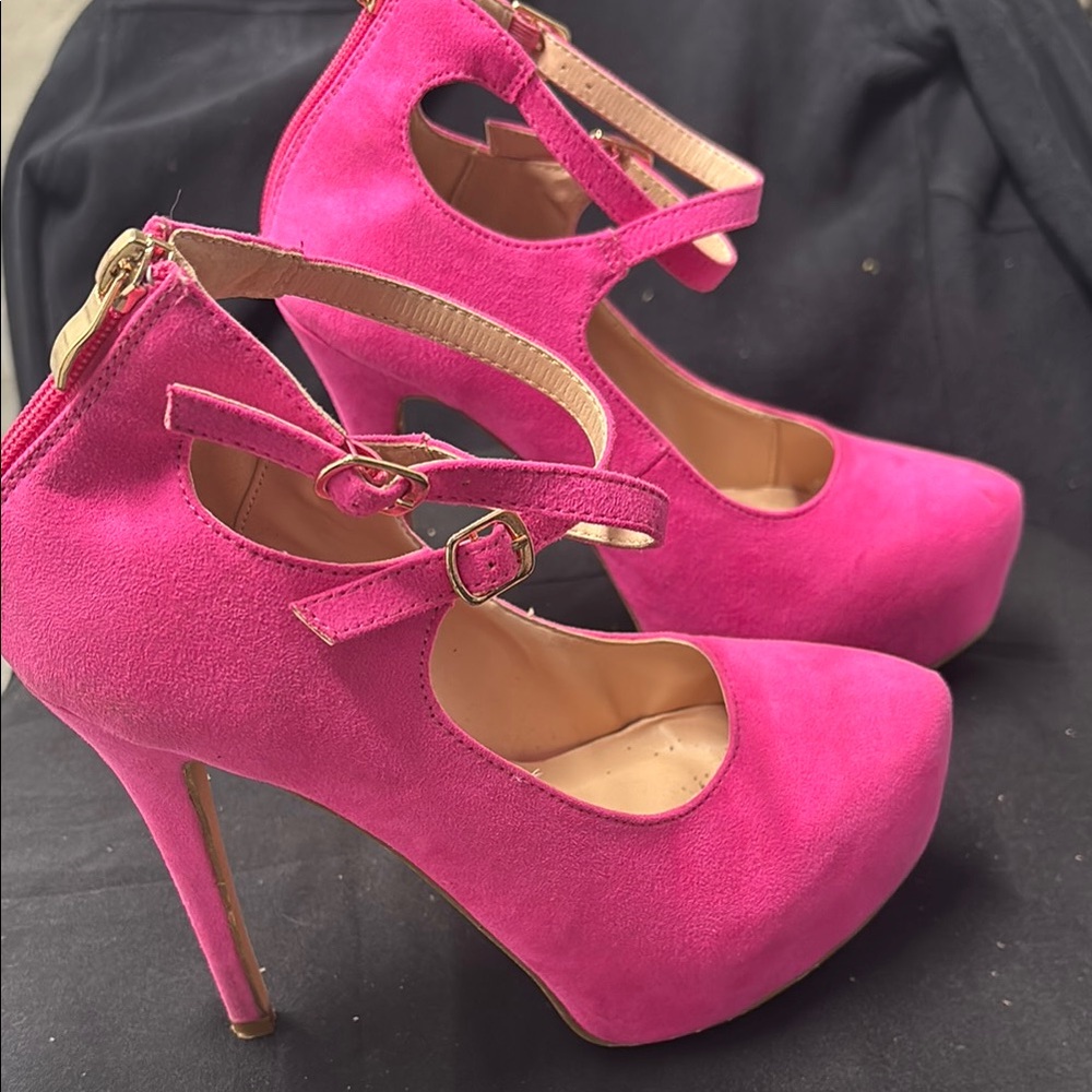 Dream Pairs Pink Heels with Ankle Straps and Platform Sole